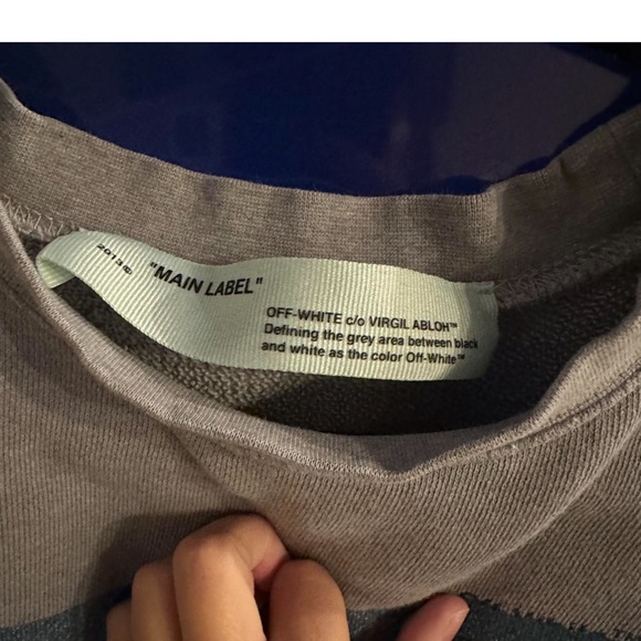 Off-white sweatshirt - Picture 3 of 4